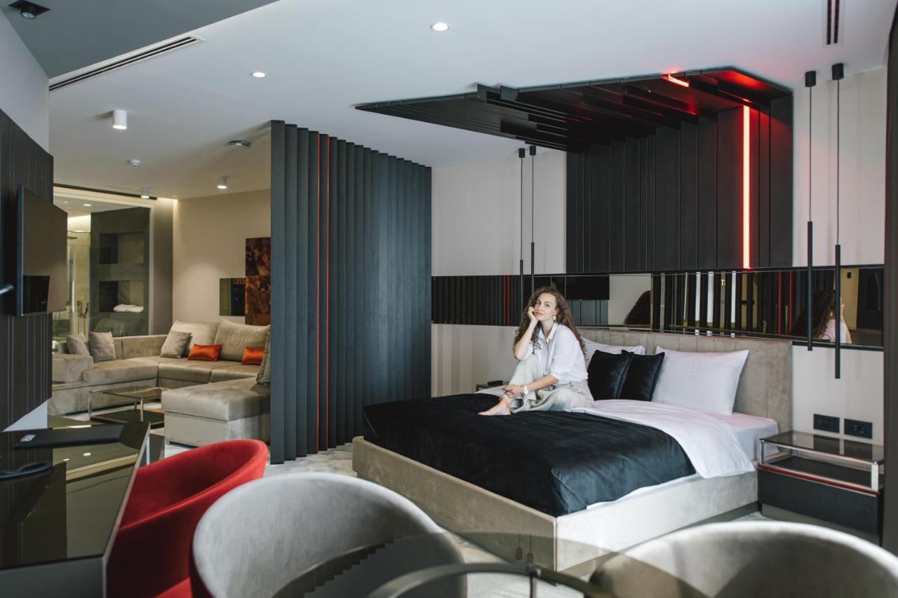 Hotel Zeneva Lux Kragujevac Kültér fotó