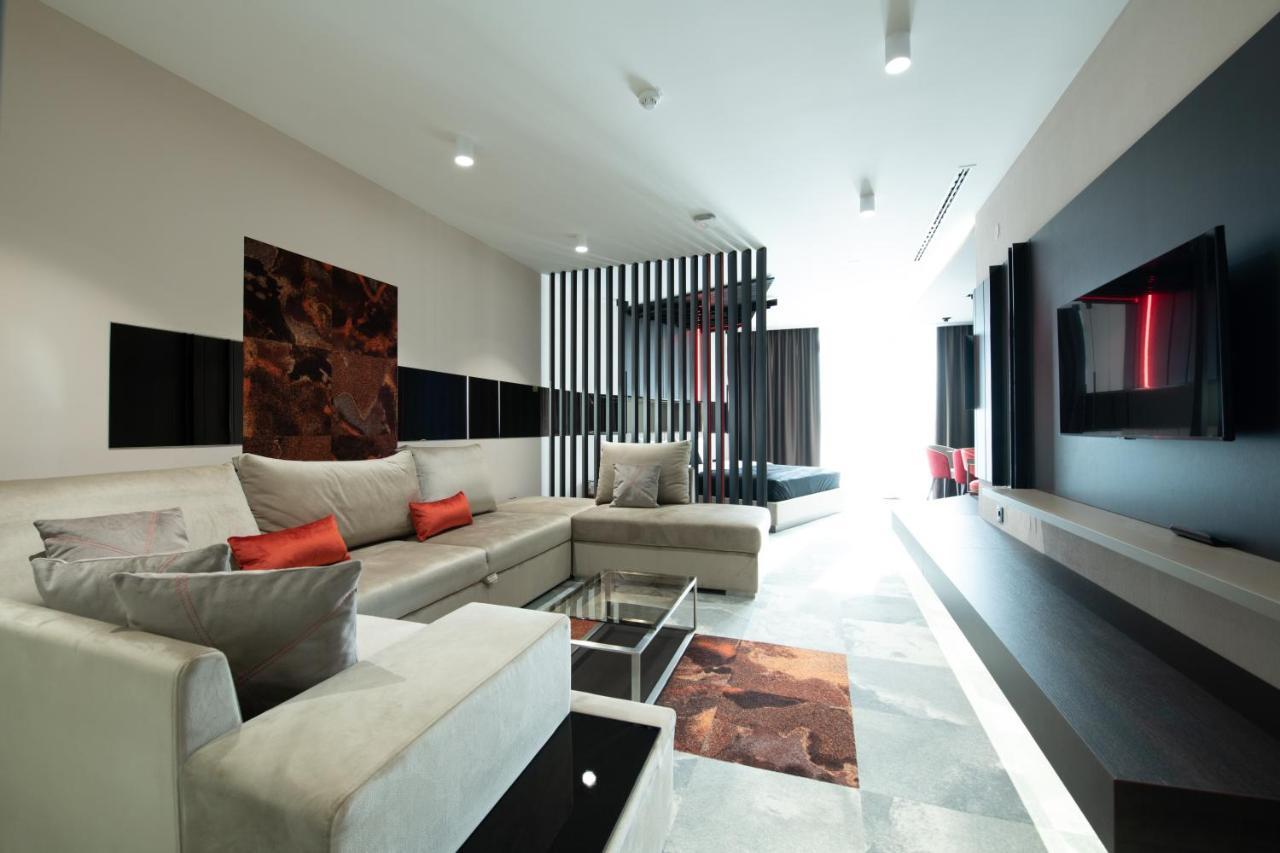 Hotel Zeneva Lux Kragujevac Kültér fotó