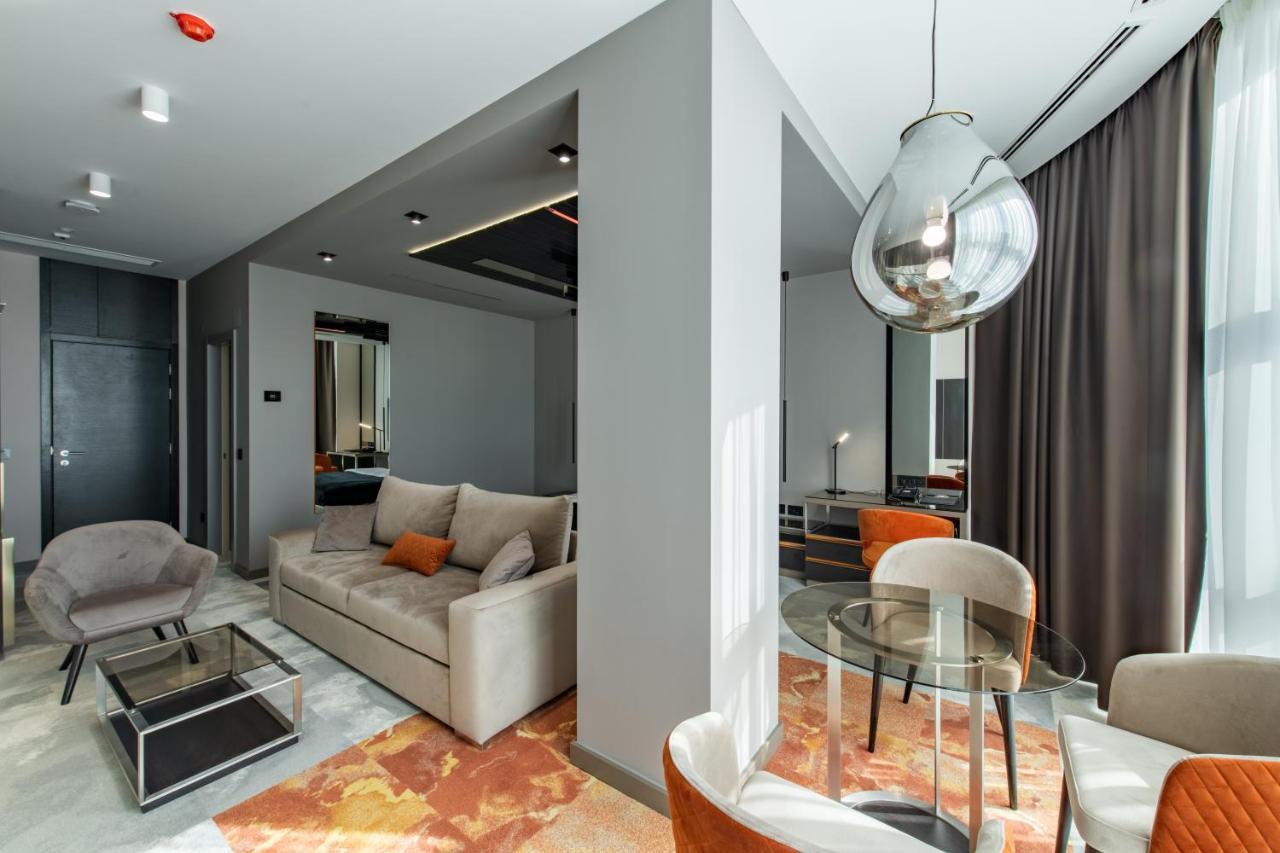 Hotel Zeneva Lux Kragujevac Kültér fotó