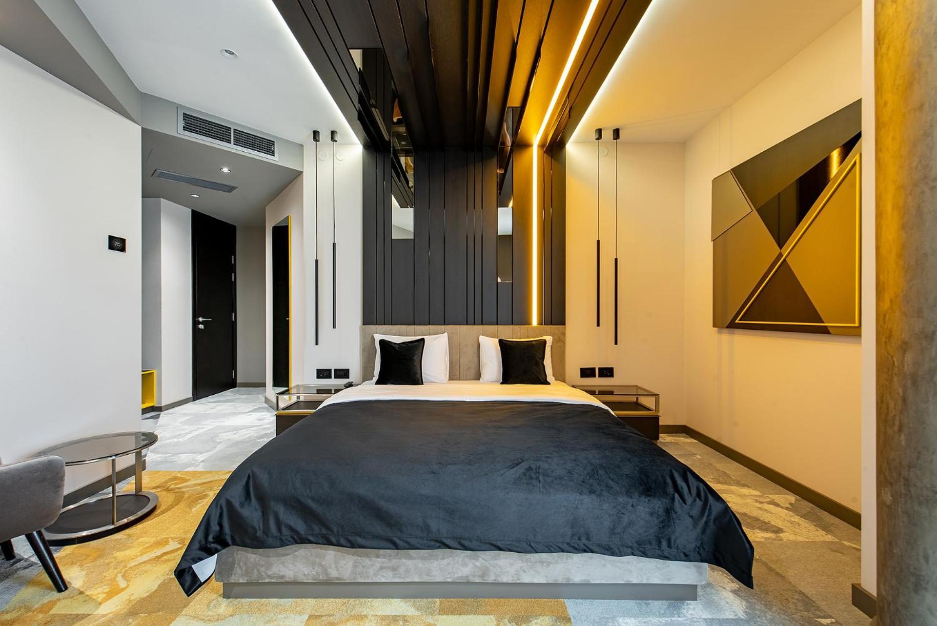 Hotel Zeneva Lux Kragujevac Kültér fotó