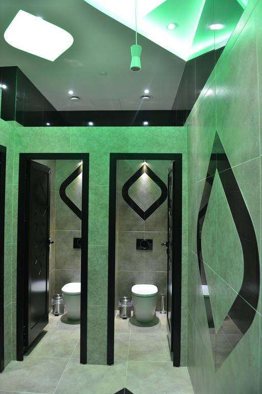 Hotel Zeneva Lux Kragujevac Kültér fotó