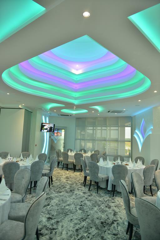 Hotel Zeneva Lux Kragujevac Kültér fotó
