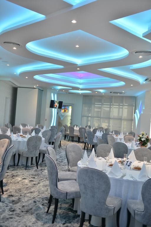 Hotel Zeneva Lux Kragujevac Kültér fotó